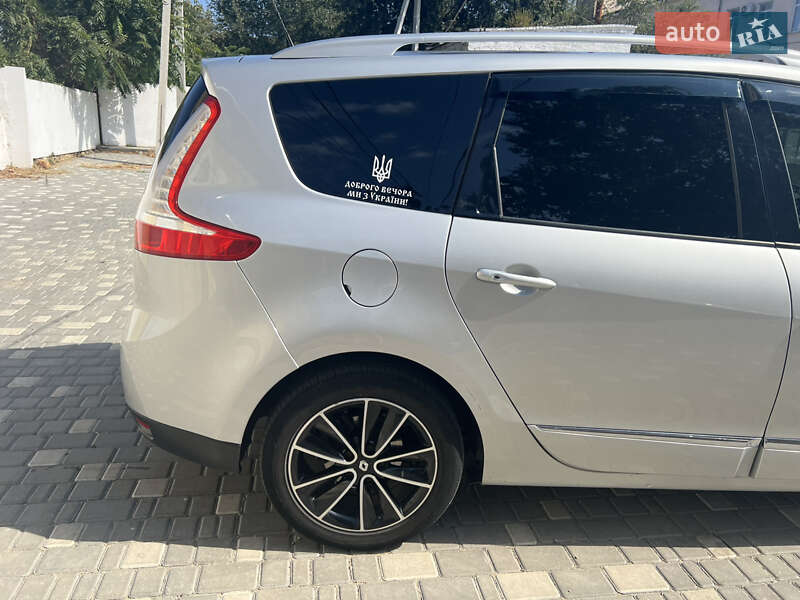 Минивэн Renault Scenic 2014 в Белгороде-Днестровском фото 17 Минивэн Renault Scenic 2014 в Белгороде-Днестровском