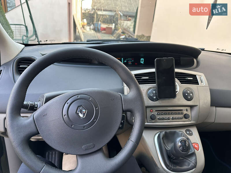 Минивэн Renault Scenic 2006 в Луцке