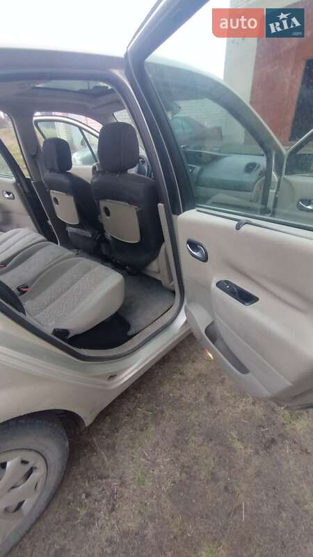 Минивэн Renault Scenic 2006 в Вознесенске