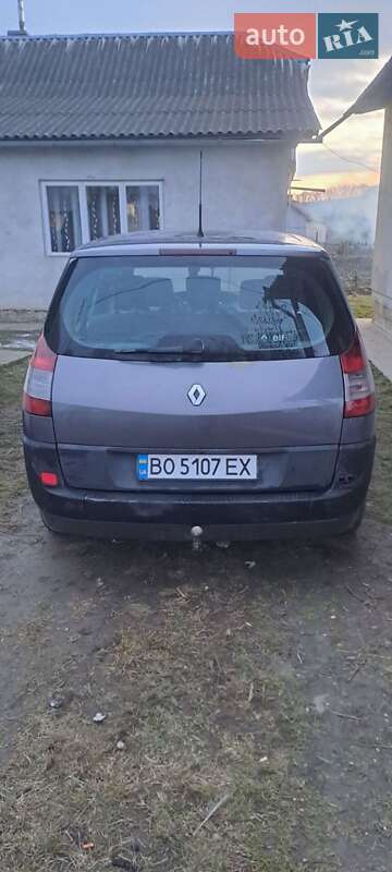Минивэн Renault Scenic 2004 в Толстом