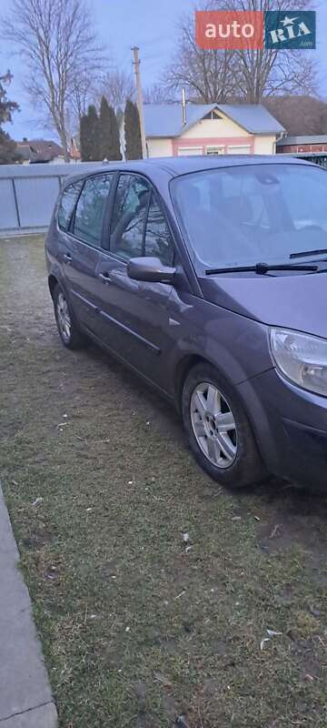 Минивэн Renault Scenic 2004 в Толстом