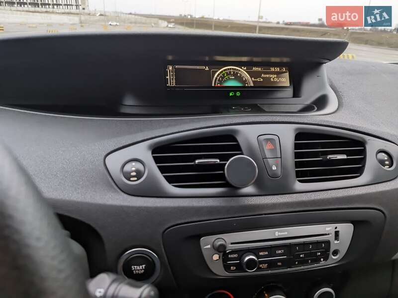Минивэн Renault Scenic 2012 в Львове