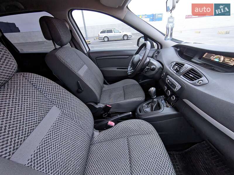 Минивэн Renault Scenic 2012 в Львове