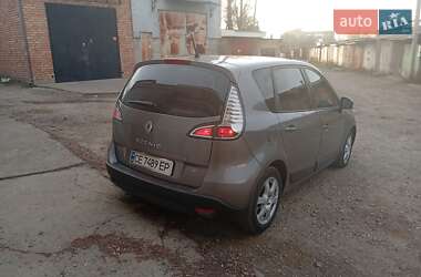 Мінівен Renault Scenic 2013 в Чернівцях