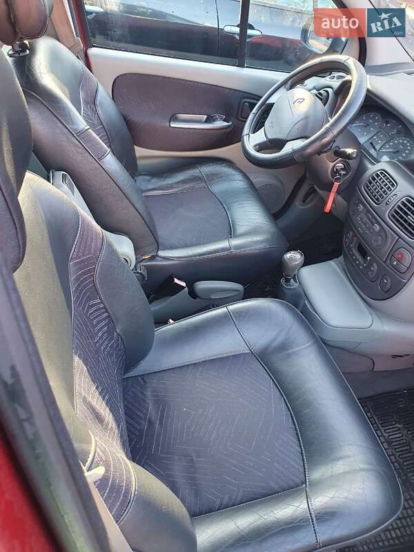 Минивэн Renault Scenic 2001 в Бродах