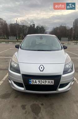 Минивэн Renault Scenic 2011 в Кривом Роге