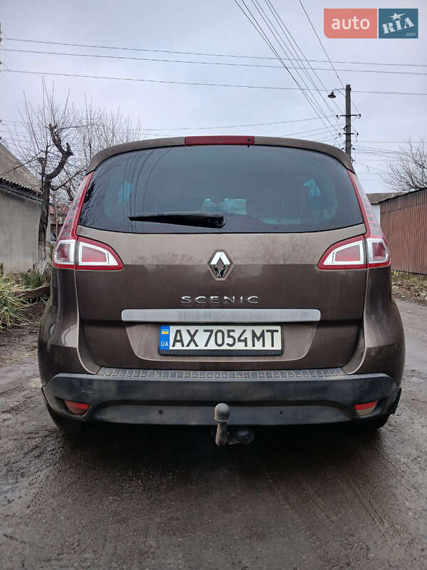Минивэн Renault Scenic 2010 в Золочеве