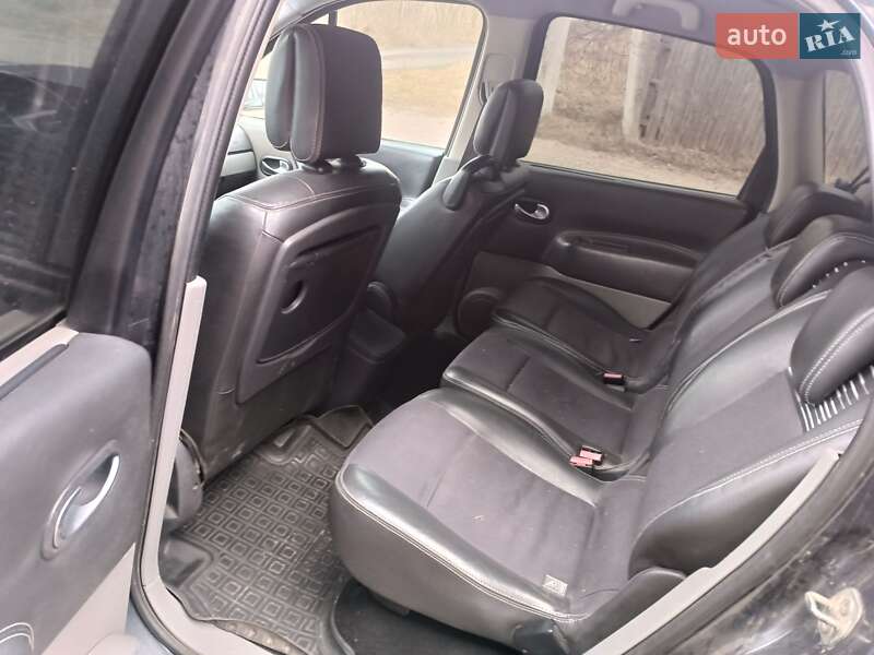 Минивэн Renault Scenic 2005 в Чернигове