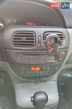 Минивэн Renault Scenic 2000 в 