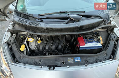 Минивэн Renault Scenic 2009 в 