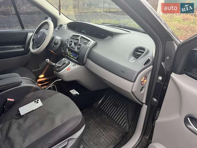 Минивэн Renault Scenic 2006 в Знаменке фото 13 Минивэн Renault Scenic 2006 в Знаменке