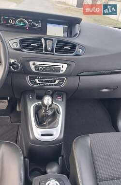 Мінівен Renault Scenic 2012 в Рівному