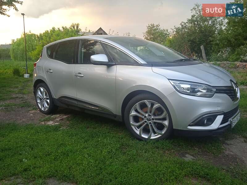 Минивэн Renault Scenic 2017 в Гайвороне
