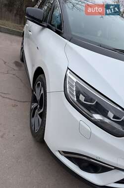 Минивэн Renault Scenic 2017 в 