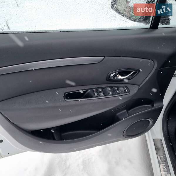 Минивэн Renault Scenic 2015 в Львове