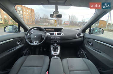 Минивэн Renault Scenic 2011 в Дубно