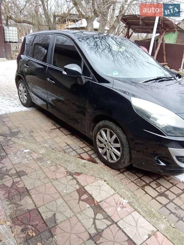 Мінівен Renault Scenic 2011 в Калуші