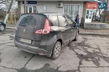 Минивэн Renault Scenic 2011 в Глобине