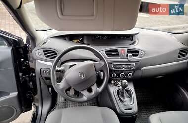 Минивэн Renault Scenic 2011 в Глобине