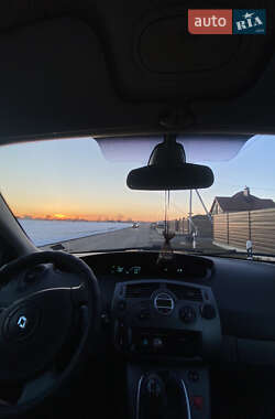 Минивэн Renault Scenic 2003 в 