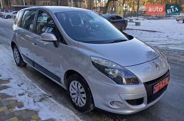 Минивэн Renault Scenic 2010 в Чернигове