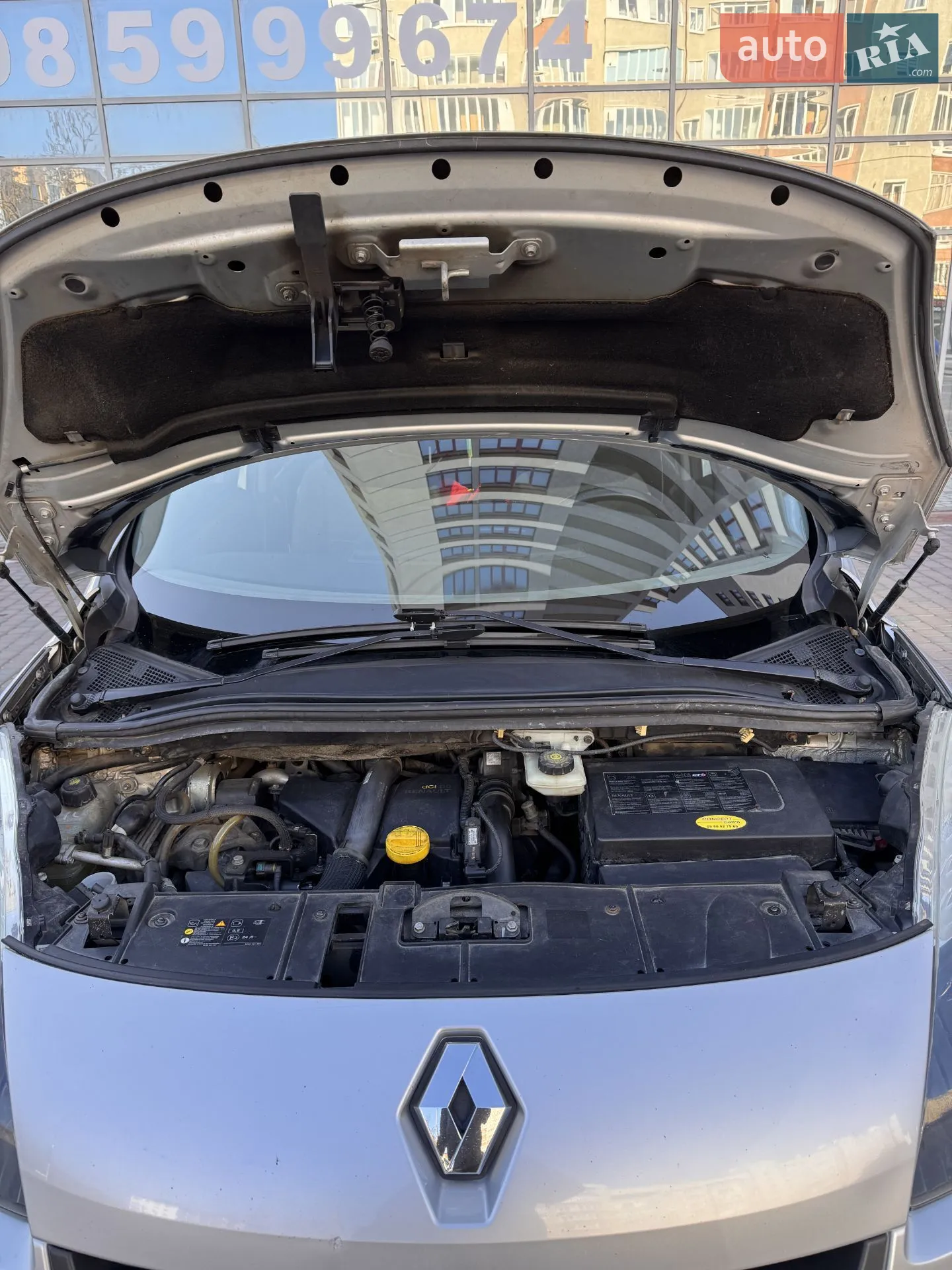 2010 Renault Scenic - мініатюра 20