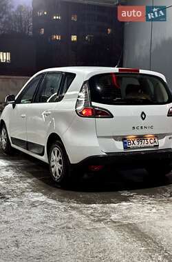 Мінівен Renault Scenic 2012 в 