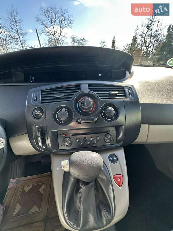 Минивэн Renault Scenic 2005 в Надворной