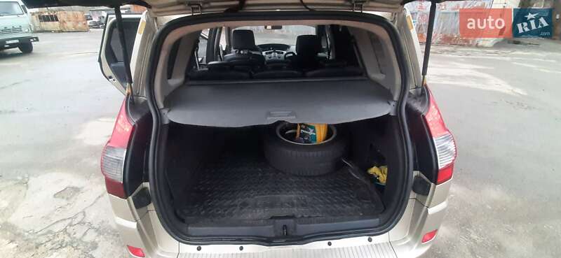 Минивэн Renault Scenic 2007 в Киеве