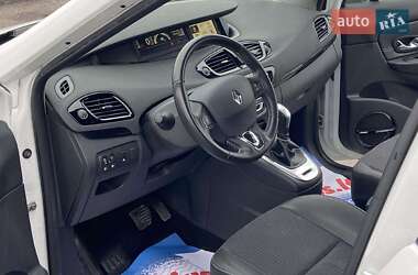 Минивэн Renault Scenic 2013 в 