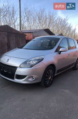 Минивэн Renault Scenic 2011 в Луцке