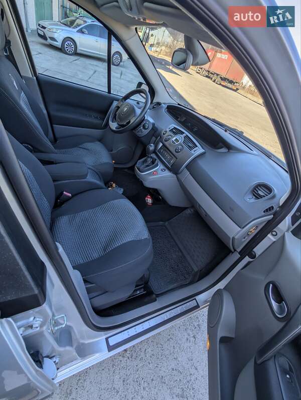 Мінівен Renault Scenic 2005 в Стрию