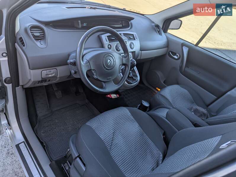 Мінівен Renault Scenic 2005 в Стрию