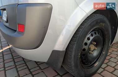 Минивэн Renault Scenic 2005 в 