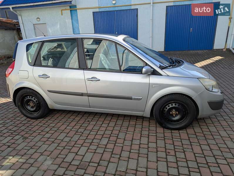 Мінівен Renault Scenic 2005 в Стрию