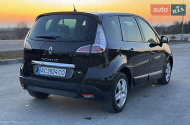 Мінівен Renault Scenic 2015 в 