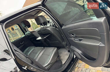 Мінівен Renault Scenic 2015 в 