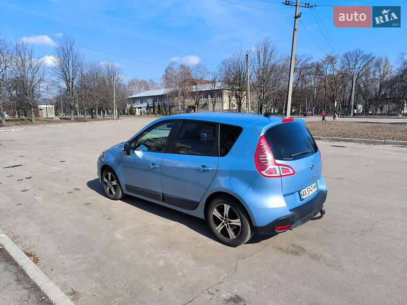 Минивэн Renault Scenic 2009 в Лозовой