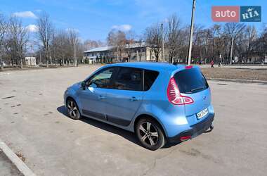 Минивэн Renault Scenic 2009 в Лозовой