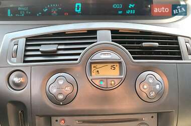 Минивэн Renault Scenic 2003 в 