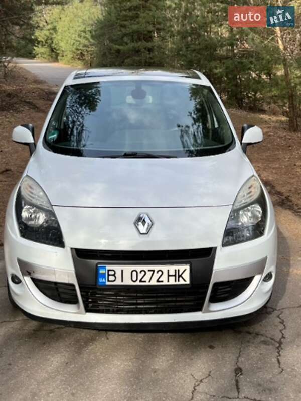 Минивэн Renault Scenic 2009 в Кременчуге