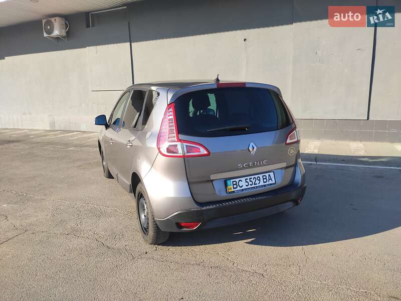 Минивэн Renault Scenic 2011 в Львове