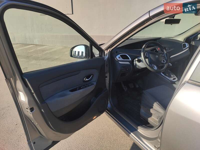 Минивэн Renault Scenic 2011 в Львове