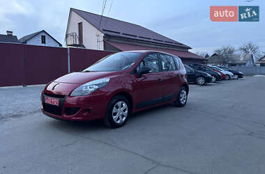 Минивэн Renault Scenic 2010 в Звенигородке