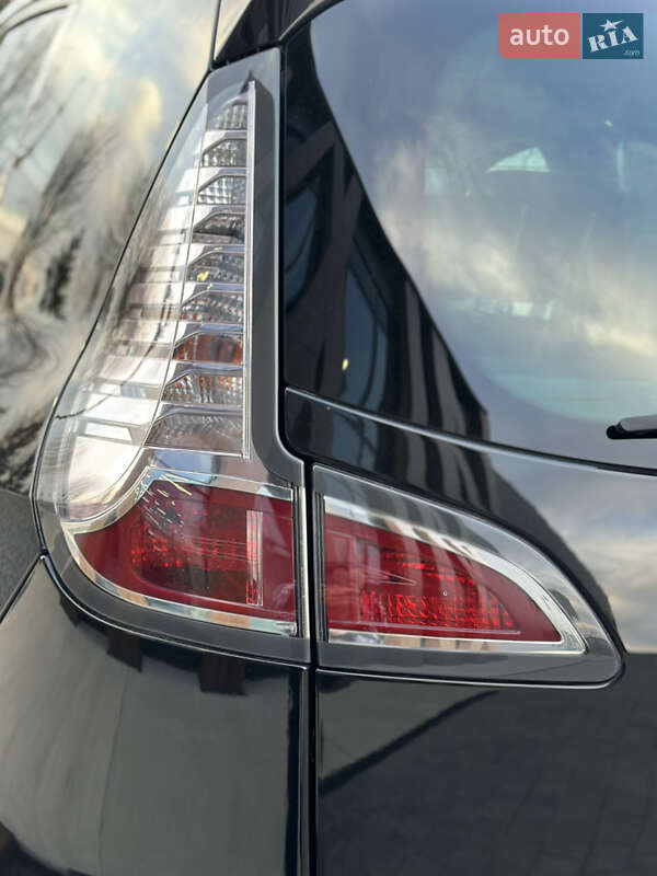 Минивэн Renault Scenic 2013 в Луцке
