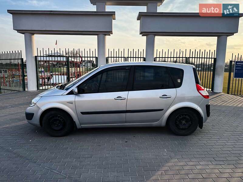 Минивэн Renault Scenic 2006 в 
