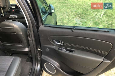 Минивэн Renault Scenic 2011 в 