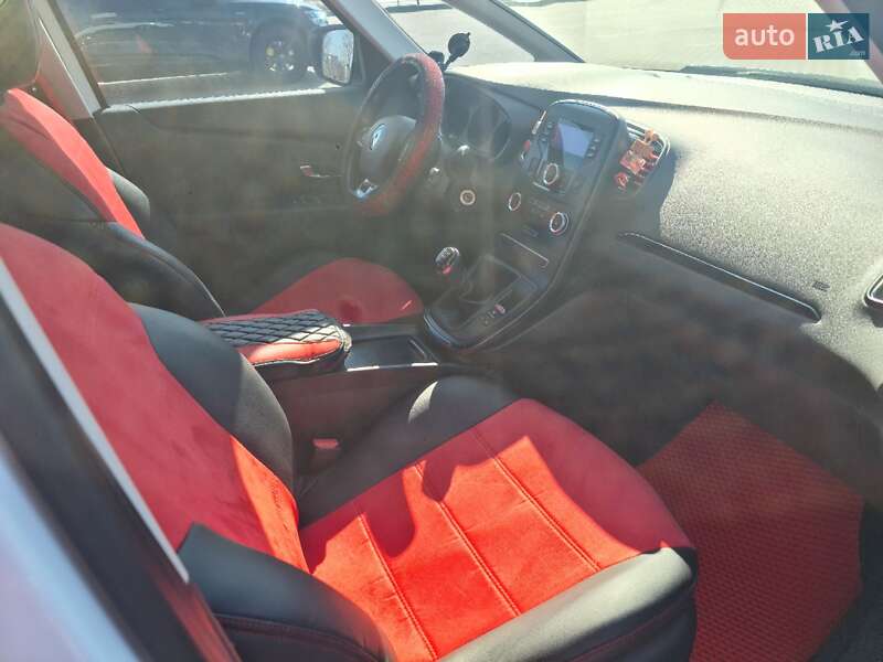 Минивэн Renault Scenic 2017 в Софиевской Борщаговке