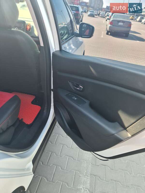 Минивэн Renault Scenic 2017 в Софиевской Борщаговке