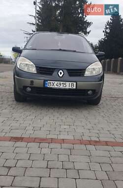 Минивэн Renault Scenic 2004 в 